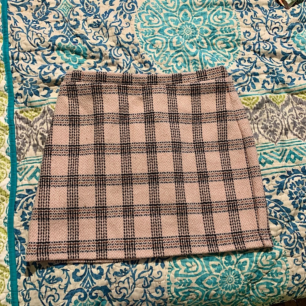 Size medium mini skirt!!